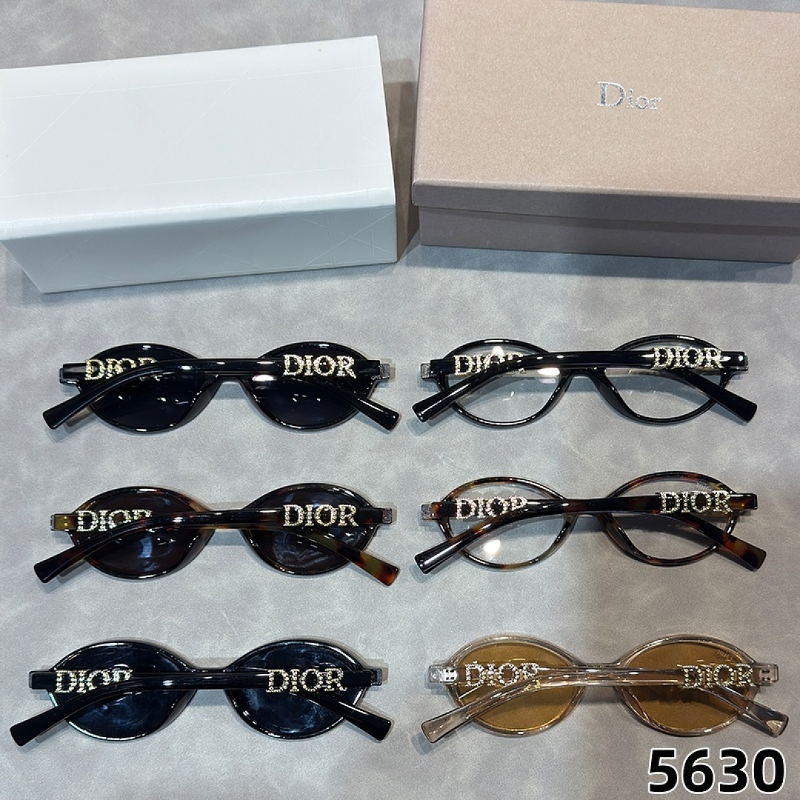 5630 Sunglasses with box