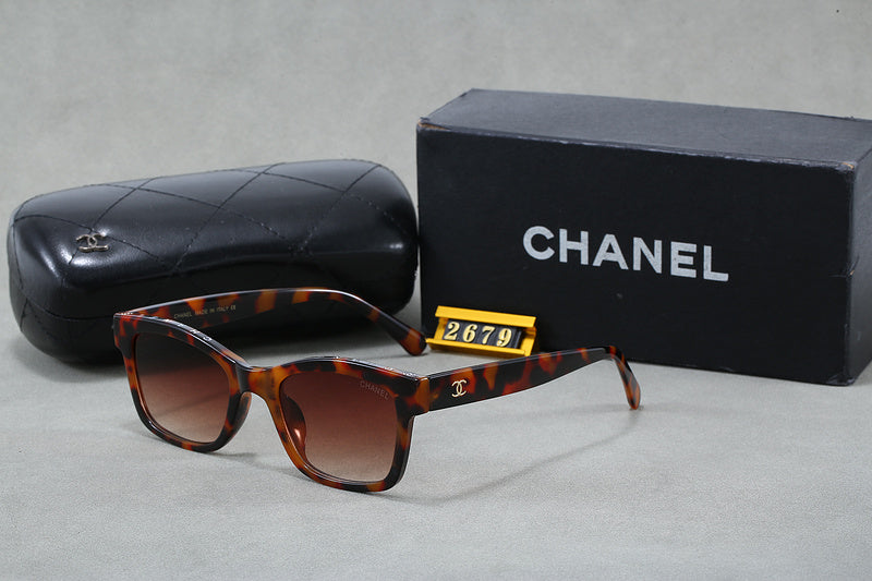 2679 Sunglasses with box