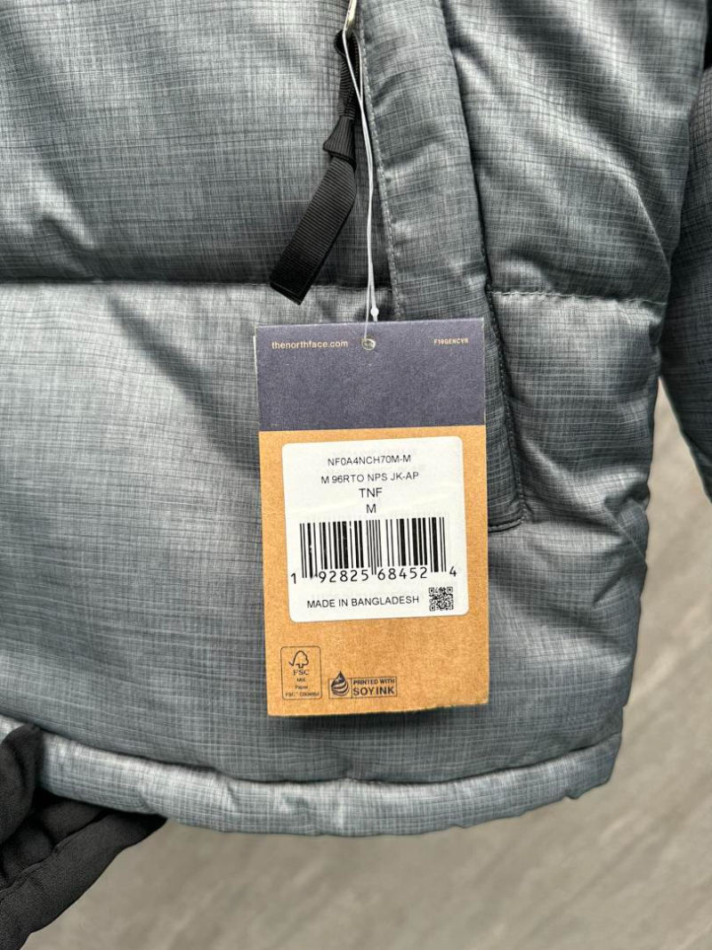 105933 Men's and women's classic down jacket from the north clother